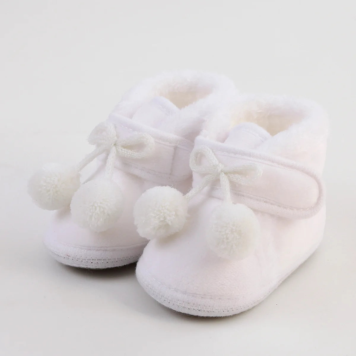 Cozy Pompom Soft Booties for Infants and Toddlers - Stylish Snow Boots for Newborn Comfort