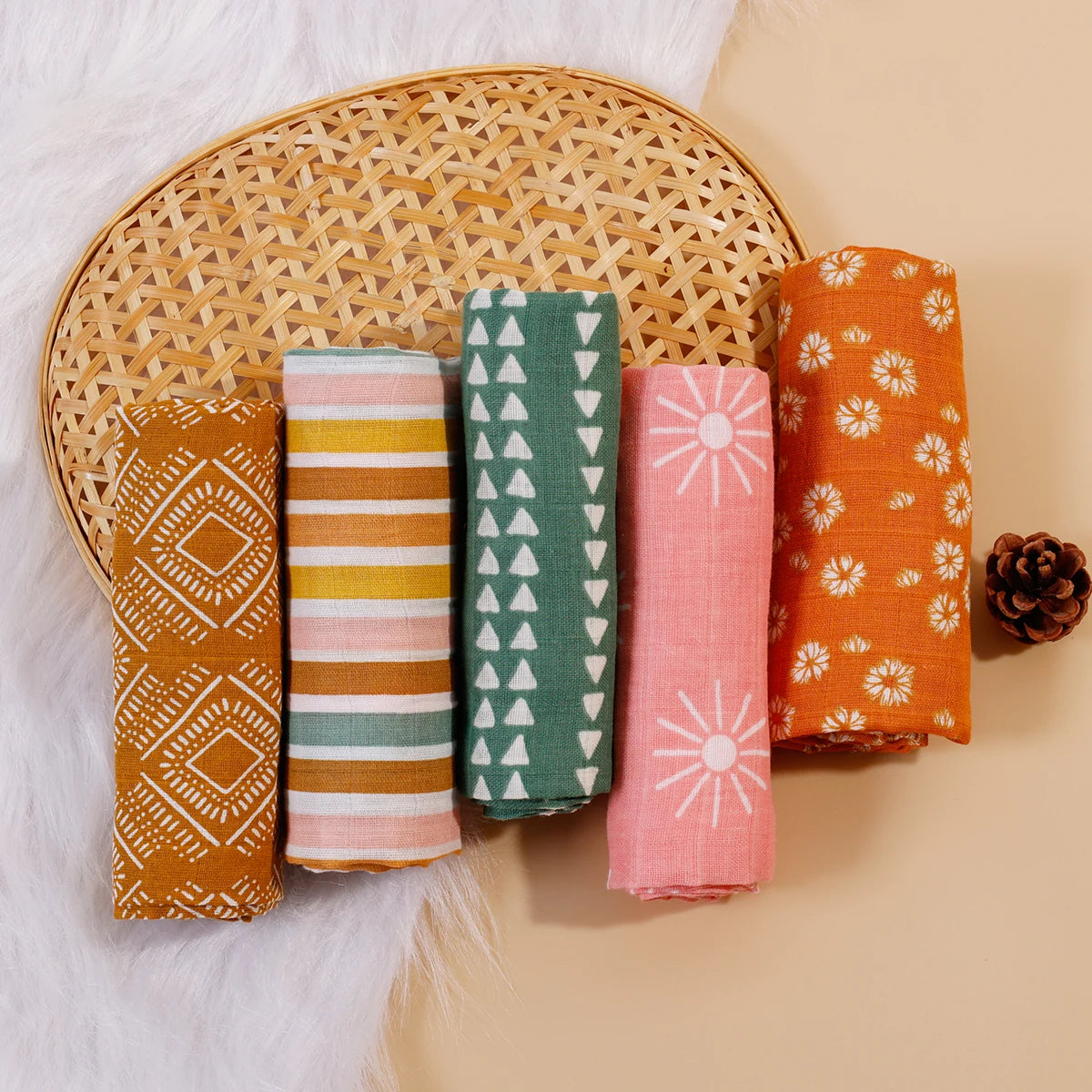 Luxurious 5-Piece Soft Muslin Swaddle and Burp Cloth Set for Newborns - Pure Cotton Face and Hand Wipes