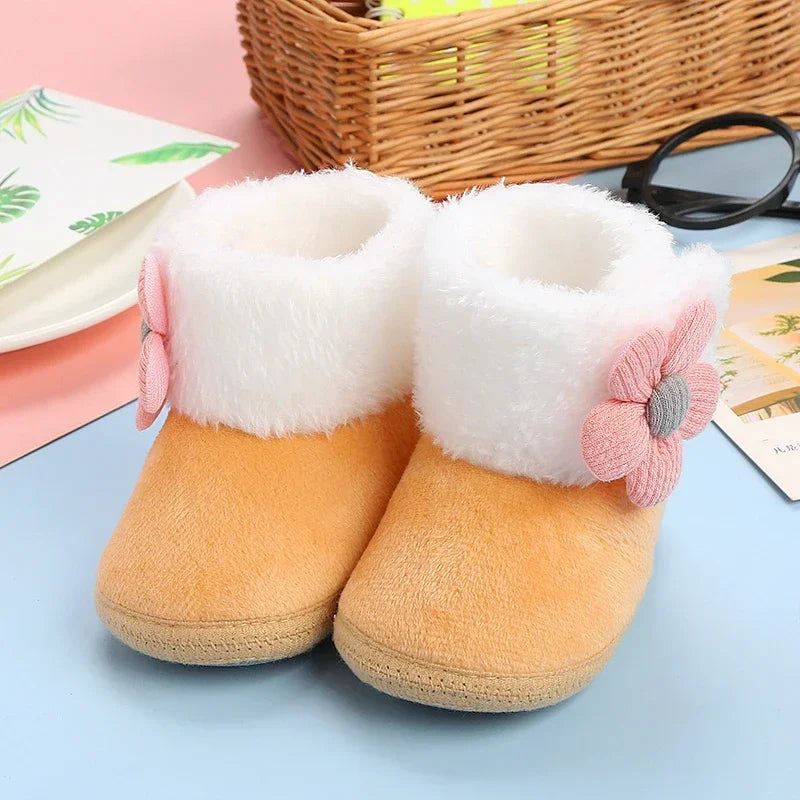 Cozy Pompom Soft Booties for Infants and Toddlers - Stylish Snow Boots for Newborn Comfort