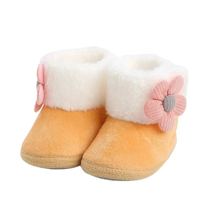Cozy Pompom Soft Booties for Infants and Toddlers - Stylish Snow Boots for Newborn Comfort