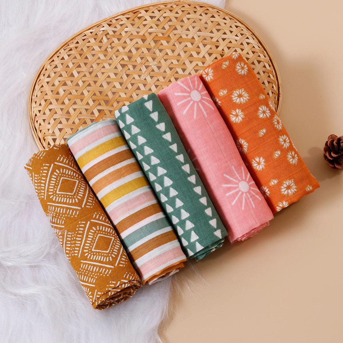 Luxurious 5-Piece Soft Muslin Swaddle and Burp Cloth Set for Newborns - Pure Cotton Face and Hand Wipes