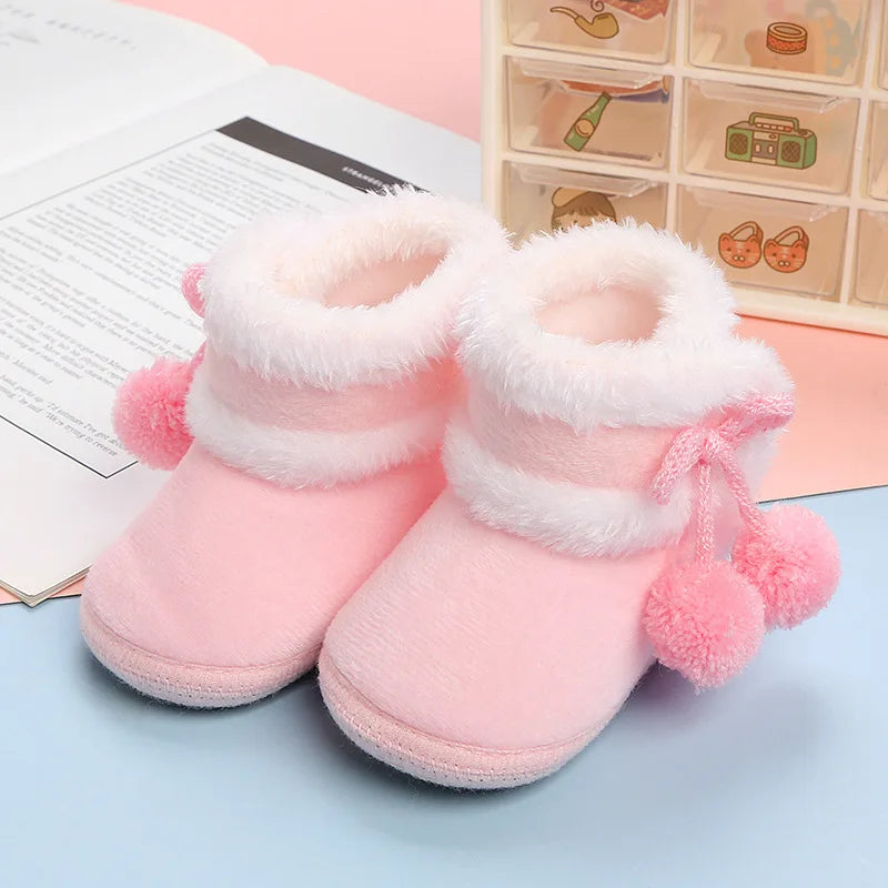 Cozy Pompom Soft Booties for Infants and Toddlers - Stylish Snow Boots for Newborn Comfort