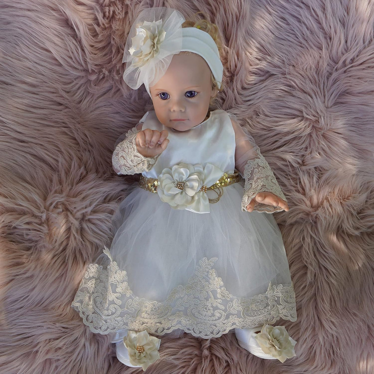 Adorable Newborn Baby Girl Lace Dress Set - 4-Piece Outfit for Special Occasions with Gift Box (0 Months, White & Gold)