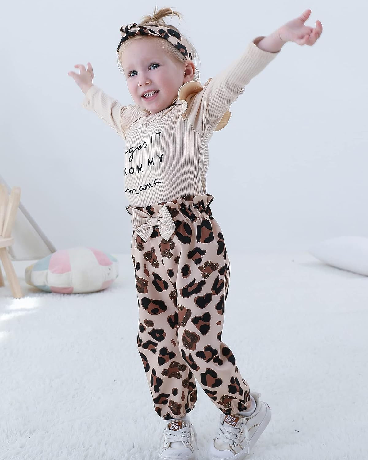 Adorable Newborn Baby Girl 3-Piece Floral Outfit Set for Cozy Fall and Winter Days