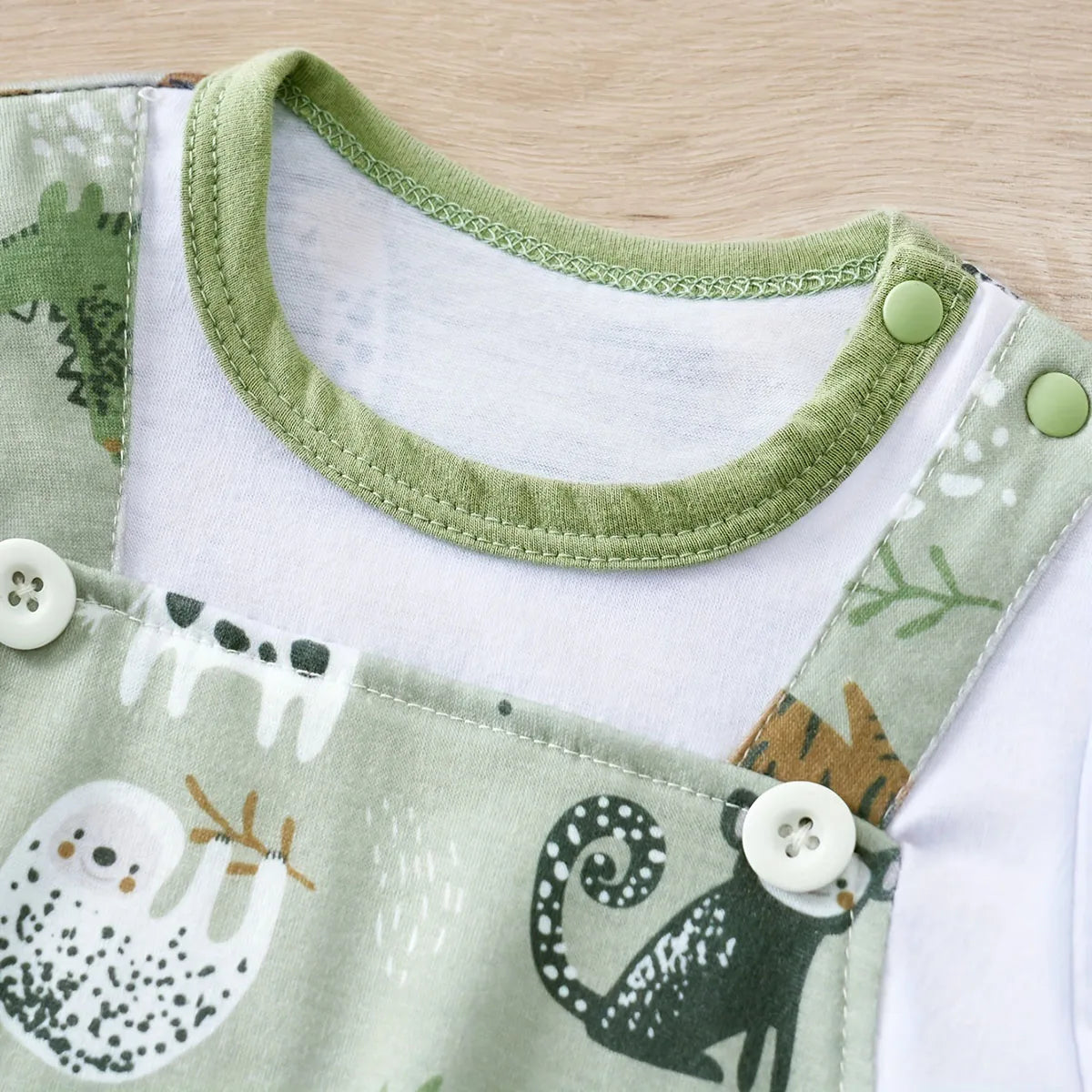 Adorable Infant Zoo Animal Print Romper for Boys - Stylish Newborn Faux Two-Piece Bodysuit with Short Sleeves for Playtime Fun