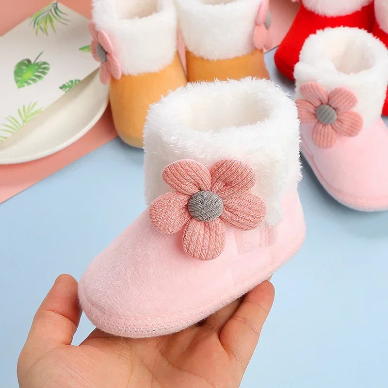 Cozy Pompom Soft Booties for Infants and Toddlers - Stylish Snow Boots for Newborn Comfort