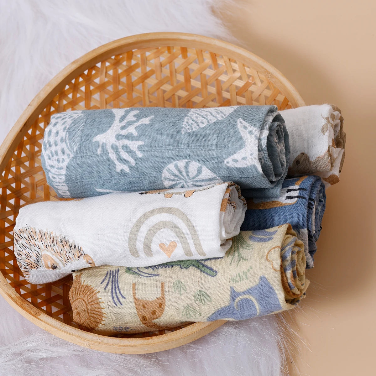 Luxurious 5-Piece Soft Muslin Swaddle and Burp Cloth Set for Newborns - Pure Cotton Face and Hand Wipes