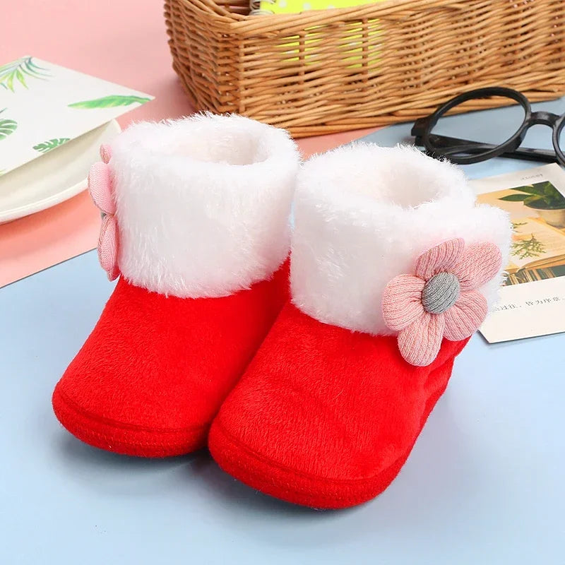 Cozy Pompom Soft Booties for Infants and Toddlers - Stylish Snow Boots for Newborn Comfort