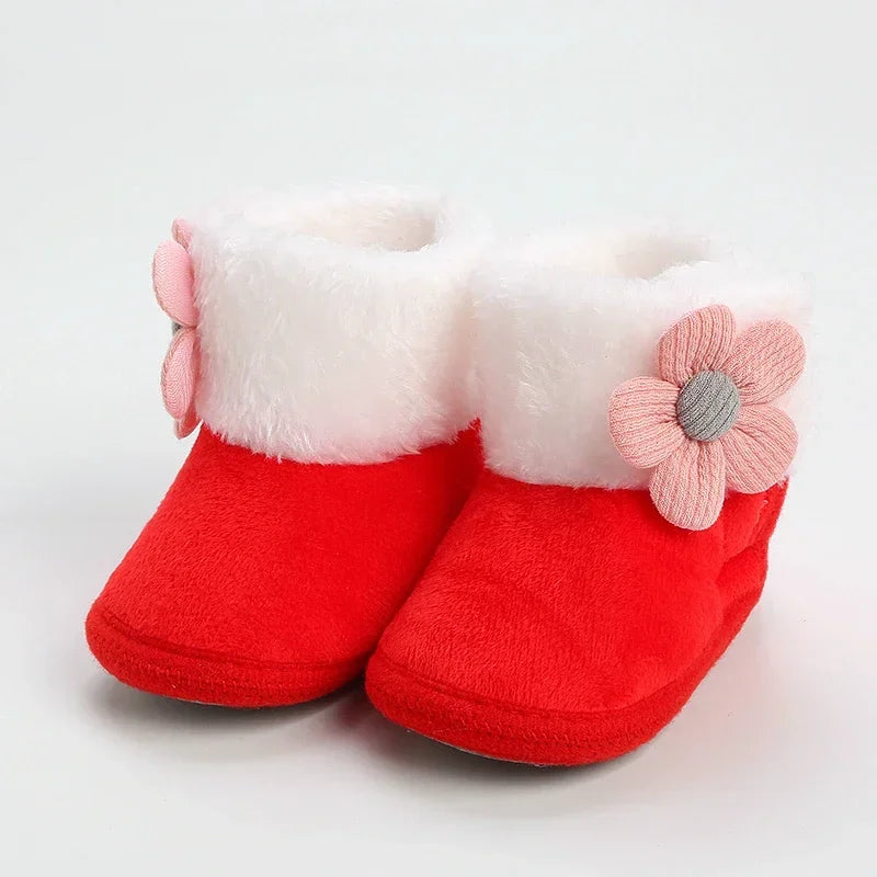 Cozy Pompom Soft Booties for Infants and Toddlers - Stylish Snow Boots for Newborn Comfort